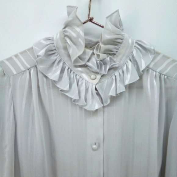 Vintage La Blouse Made in Korea Silver Ruffle Poof Top Semi Sheer Button 12 - Picture 11 of 12